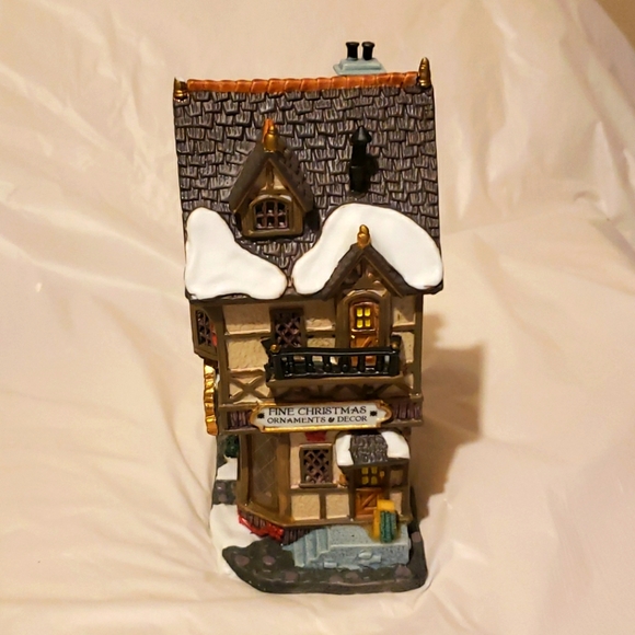 (MD) Lemax "Caddington Village" Collection - Picture 1 of 13